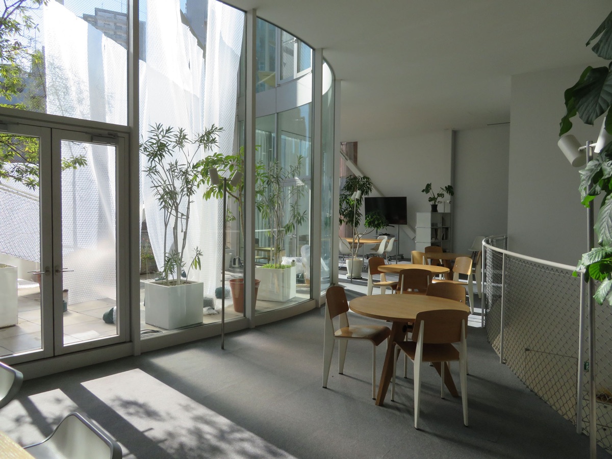 Shibaura House — interior